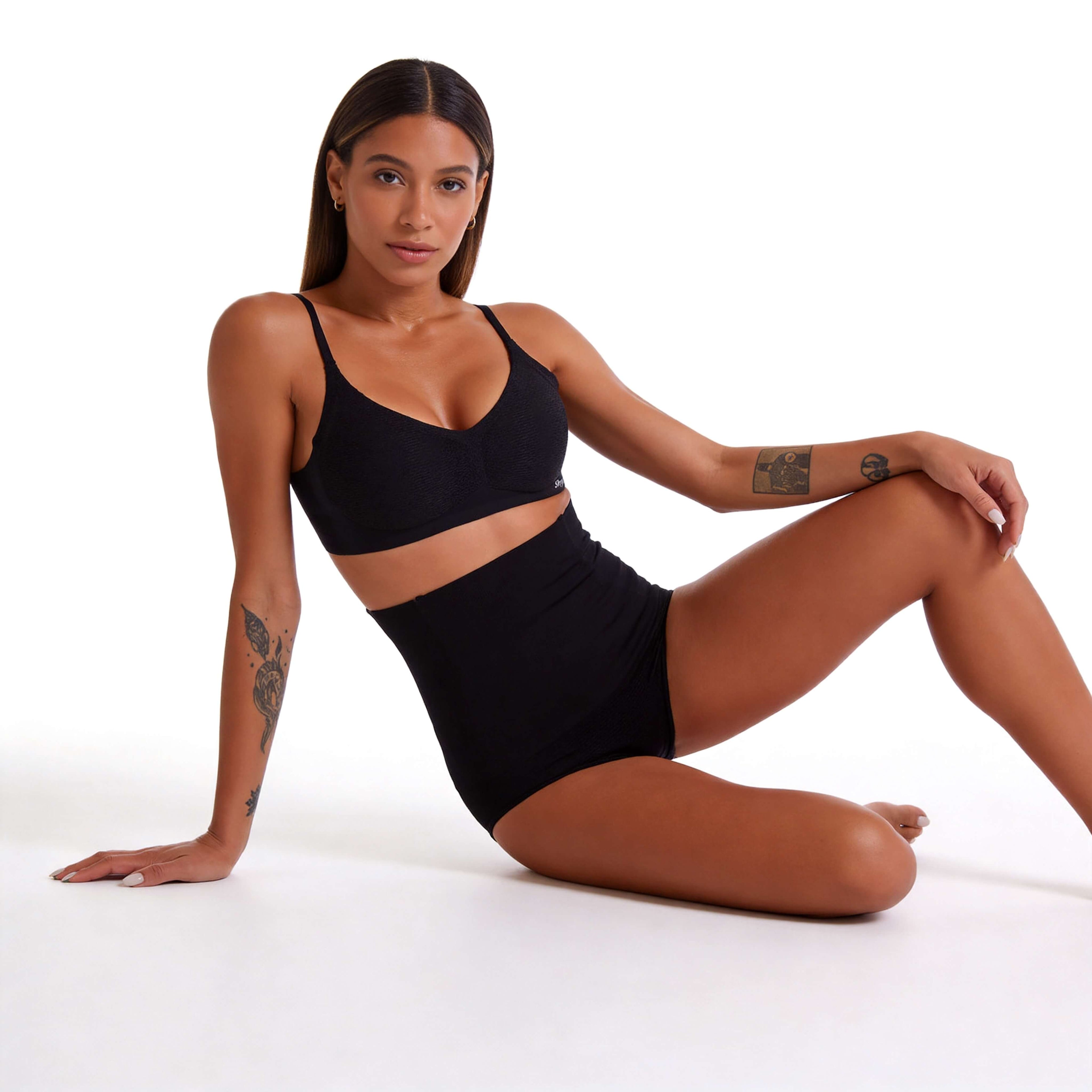 culotte-gainante-noir-sur_mannequin-assis